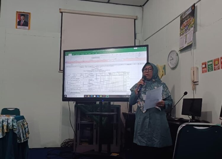 Awali Semester Baru, Wakil Kepala Bidang Kurikulum MTsN 6 Bantul Paparkan Pembagian Tugas Mengajar 46 WhatsApp Image 2026 01 06 at 09.20.12
