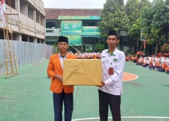Tim Futsal Kelas VIIIC Raih Juara I di Jenjang Kelas VIII dalam Classmeeting Akhir Semester Gasal MTsN 6 Bantul 46 WhatsApp Image 2026 01 07 at 08.44.59