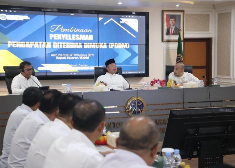 Dengar Langsung Persoalan Layanan di Lapangan, Menteri Nusron Kumpulkan Sejumlah Kepala Kantor Pertanahan di Jawa Barat