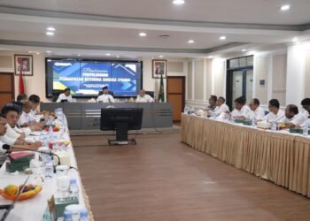 Perkuat Pelayanan Publik, Menteri Nusron Kumpulkan Kepala Kantor Pertanahan Jawa Barat Setelah Dengar Persoalan Lapangan 48 WhatsApp Image 2026 01 08 at 17.39.11