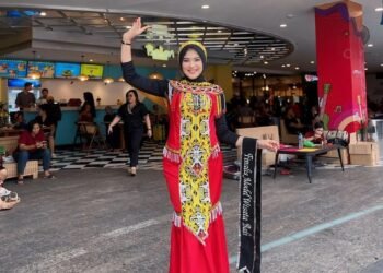 Pemuda Ketapang Menyapa Panggung Nasional, Hotijah Putri Membangun Citra Diri Antara Prestasi, Pengabdian, serta Keberanian Berkarya 46 WhatsApp Image 2026 01 14 at 10.25.52