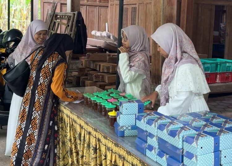 Tuan Rumah Dharma Wanita MTsN 6 Bantul Menyambut Kedatangan Tamu dengan Penuh Kehangatan 46 WhatsApp Image 2026 01 14 at 14.00.31