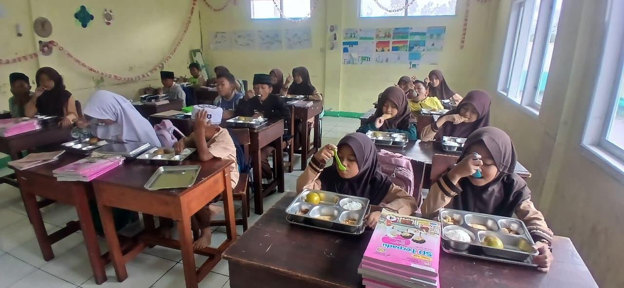 MIS Ar-Raudhotun Nur