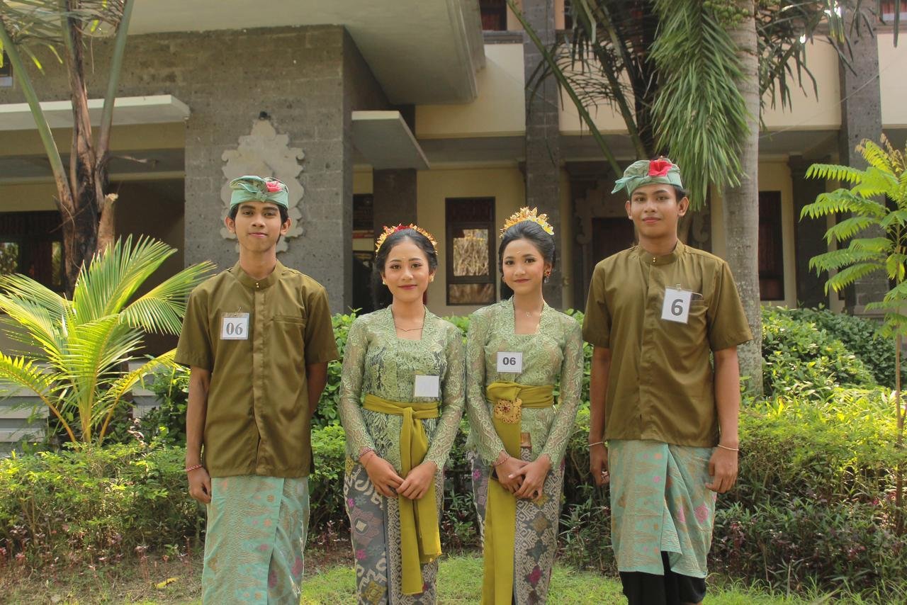 Komang Ari Wibawa Adi Putra