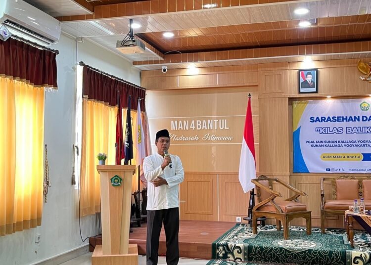 Kepala MAN 4 Bantul Sambut Kilas Balik MANEMBAYO, Rajut Kenangan dan Warnai Harlah MAN 4 Bantul 46 WhatsApp Image 2026 01 19 at 09.31.59