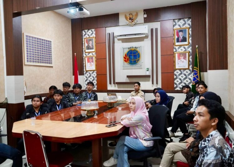 Zoom Meeting Sosialisasi Rencana Pengembangan KKN Tematik pada Universitas/Perguruan Tinggi 46 WhatsApp Image 2026 01 22 at 11.12.09