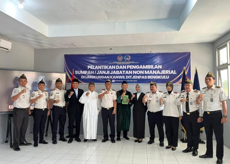 Kalapas Perempuan Bengkulu Hadiri Pelantikan Jabatan Non Manajerial Kanwil Ditjenpas Bengkulu 46 WhatsApp Image 2026 01 27 at 12.28.26