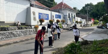 Tanamkan Semangat Gotong Royong, Lapas Bandanaira Gelar Kerja Bakti Bersama Peserta Magang 28 WhatsApp Image 2026 01 31 at 21.26.36