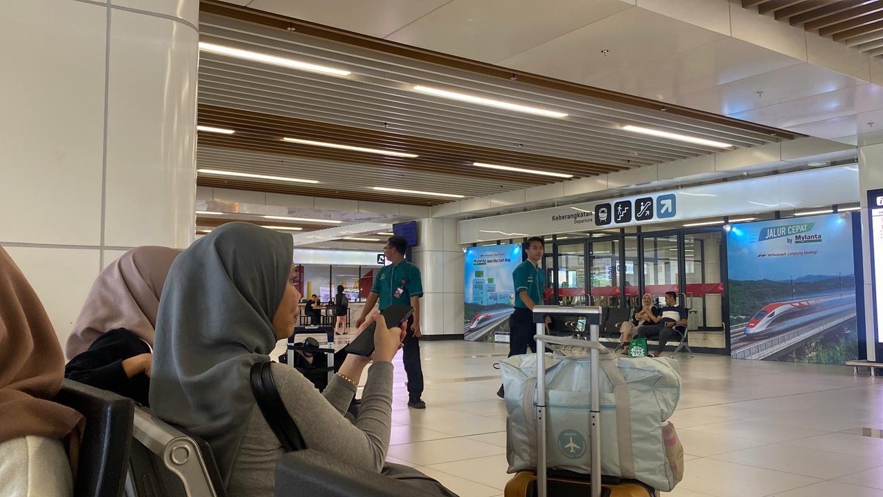 Whoosh, Simbol Kemajuan yang Menyisakan Tanda Tanya soal Utang Negara 47 whoosh