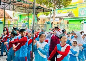 cfb945ef b98a 4c76 99ed cb23d5141cd3