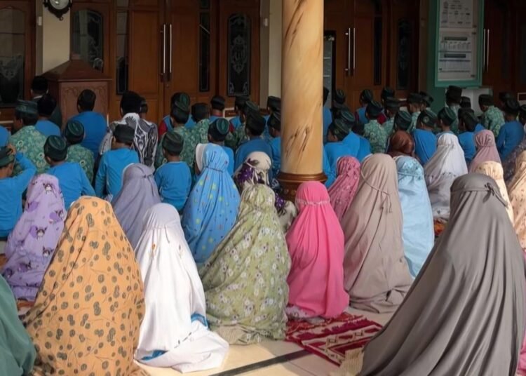 Pembiasaan Sholat Dhuha Setiap Pagi di MI Thoriqul Huda Randu padangan, Menganti, Gresik 46 e34fc82c 4738 4e14 8493 8ea5911f606f