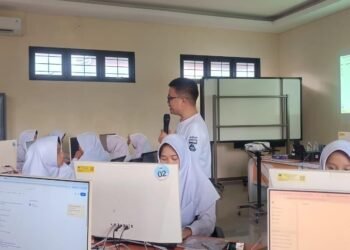 Persiapkan Siswa Hadapi Era AI, SMKN 1 Kebumen Hadirkan Praktisi untuk Transformasi LinkedIn Jadi Instrumen Karier 49 kn