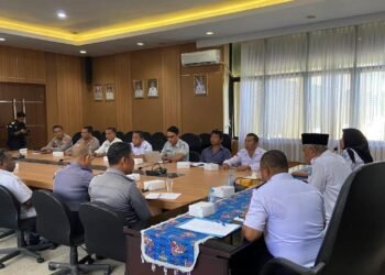 pelaksanaan rapat di ruang rapat Dinas Perhubungan Kab. Sorong