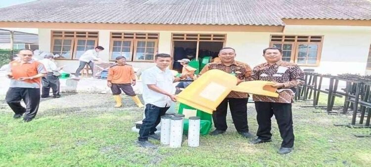 tong sampah 695f33c7c925c428b75ea6e2