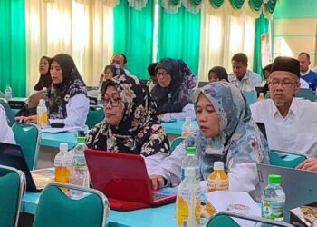 Guru Bahasa Inggris MTsN 6 Bantul Antusias Ikuti Pelatihan PKB Berbasis TI 51 whatsapp image 2026 01 06 at 16 36 38 695d1da7ed641532a1493d72