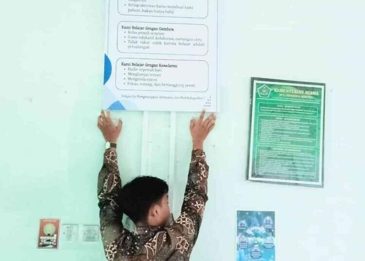 Tata Usaha MTs N 6 Bantul Ikut Sukseskan Program Pembelajaran Gembira 46 whatsapp image 2026 01 08 at 15 04 31 69642936c925c425c7046fc2