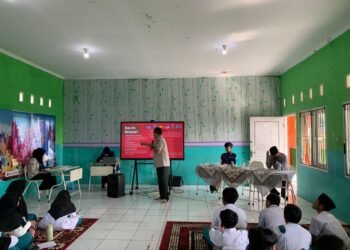 Penyampaian Materi Oleh Bapak Wahyu Hidayat S.H.,MH Sebagai Salah Satu Analis Bencana BPBD Prov Lampung.
