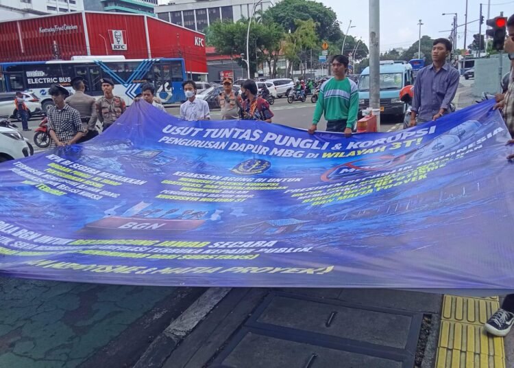 Suasana Demo Aliansi Masyarakat Cinta MBG di Depan Kantor BGN (Sumber: Dokpri)