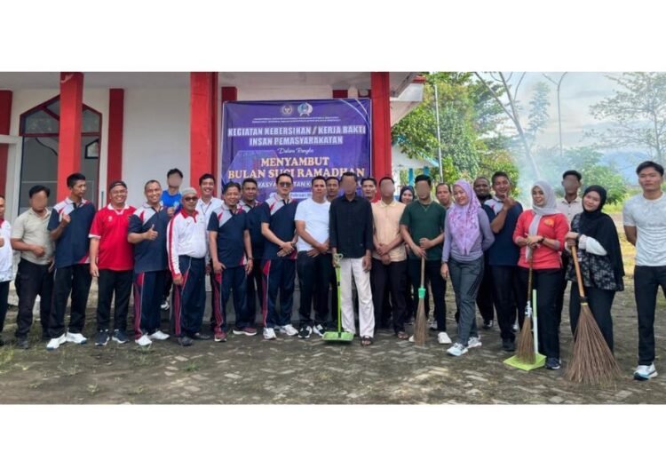 Wujud Kepedulian dan Kebersamaan, Bapas Kelas I Bengkulu Gelar Kerja Bakti Sambut Ramadhan di Musolah Al-Hijrah 0 Km 46 Desain tanpa judul 16 1