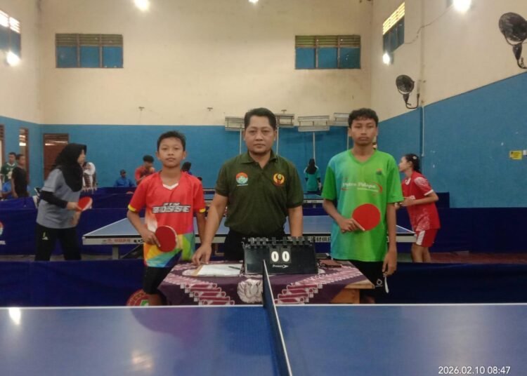 Foto siswa Menang Tenis