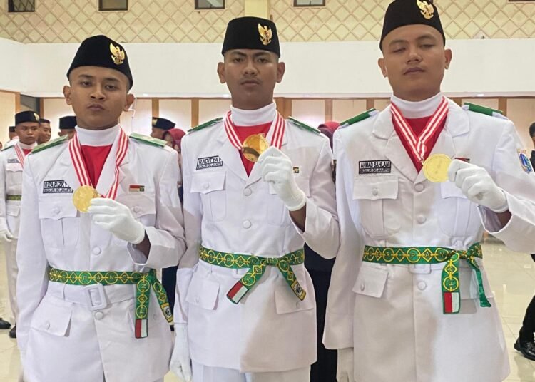 Prestasi Gemilang! Riza Rizky Achmad Harumkan Nama Sekolah di Paskibra Wira Purusa DKI Jakarta 2025 46 IMG 20250817 WA00811