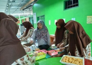 Latih Jiwa Wirausaha, Siswa MTsN 6 Bantul Gelar Praktik Jual Beli di Kantin Hilal 54 IMG 20260202 WA0015
