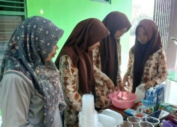 Dari Menentukan Menu hingga Promosi, Siswa MTsN 6 Bantul Asah Keterampilan Wirausaha 60 IMG 20260202 WA0016