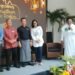 Dari kiri ke kanan, Public Relations Utami Amalina, Excecutive Chef Triono Ono, General Manager Agus Setyo Purnomo dan F&B Manager Eko Saputro dalam satu formasi memberikan sambutan dan informasi tentang event - event utama di Sahid Raya Hotel & Convention Yogyakarta (Yusuf)