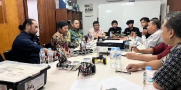 Suasana rapat tindak lanjut kerja sama antara Persatuan Robotika Seluruh Indonesia (PRSI) dan Fakultas Teknik Universitas Darma Persada di Kampus Universitas Darma Persada, Jakarta Timur. (5/2/2026)