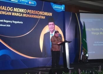 Airlangga Optimistis Ekonomi RI 2026 Tumbuh Lebih Kuat, Risiko Resesi Dinilai Paling Rendah 46 Menteri Koordinator Bidang Perekonomian RI Airlangga Hartarto ketika menyampaikan pemaparan ekonomi Indonesia dalam Acara Dialog Menko Perekonomian dengan Warga Muhammadiyah (Yusuf)
