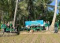 Melaksanakan pemantauan hasil penanaman padi sawah sistem jajar legowo di lahan demonstrasi plot (demplot) Gampong Pulo Iboih, Kecamatan Kuta Makmur, Kabupaten Aceh Utara. Sumber: DOK.HIMAGRI FP UNIMAL