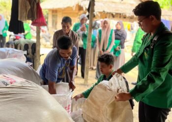 HIMAGRI FP UNIMAL Melakukan Pendistribusian Pupuk Subsidi Urea di Desa Pulo Iboih, Kecamatan Kuta Makmur,  Kabupaten Aceh Utara. Sumber: DOK.HIMAGRI FP UNIMAL