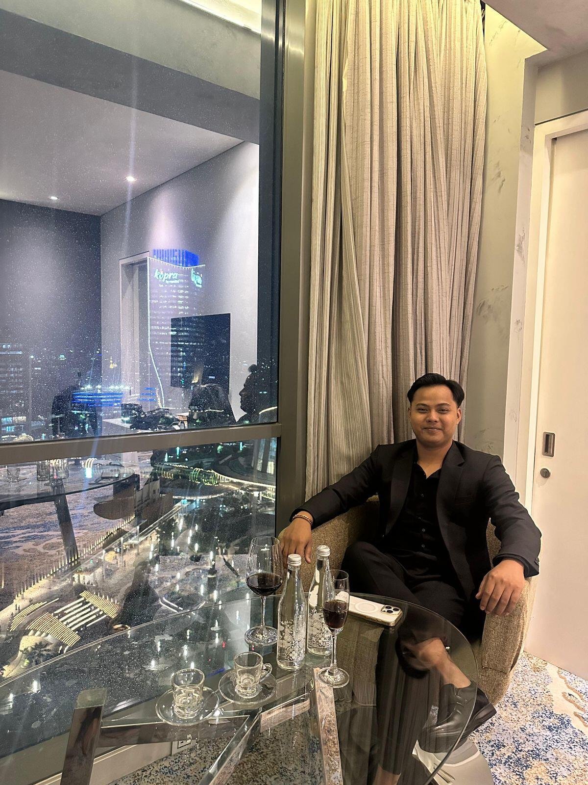 Dari Kuli Kayu Menjadi Trader Sukses: Kisah Angga Cincan Hidayat yang Mulai dari Nol 47 IMG 20260222 WA00171