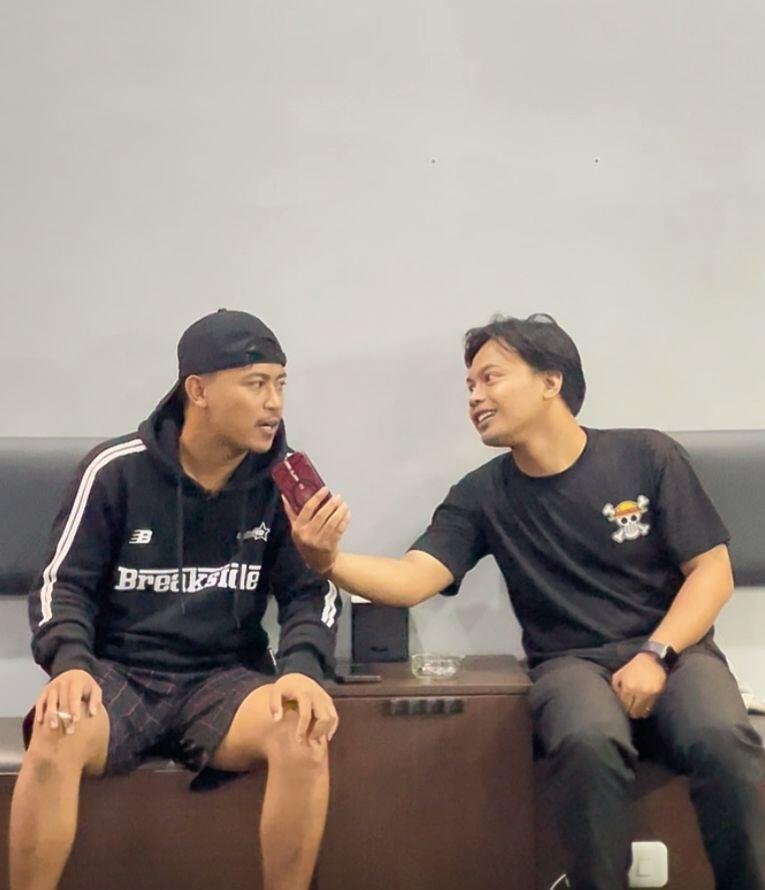 Klik gambar untuk menonton