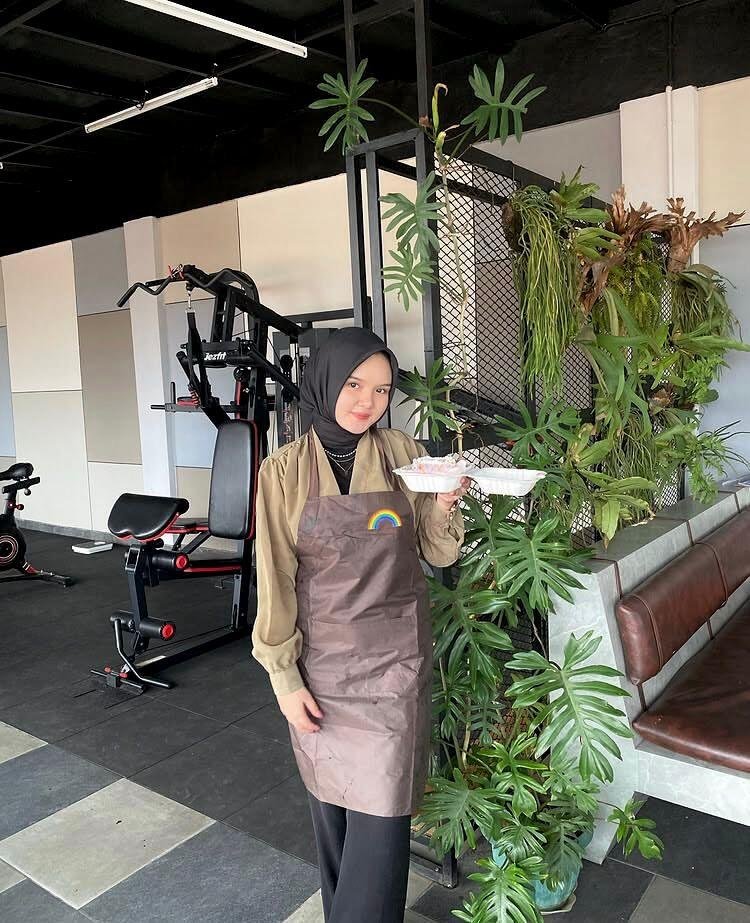 Sania Purnamasari, Sosok Multitalenta Muda Palembang di Dunia Kreatif dan Bisnis 47 Sania Purnamasari