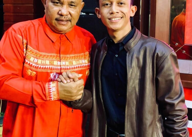TR Farhan Hidayat, Mahasiswa USK yang Aktif di Politik dan Gerakan Kepemudaan Aceh 46 Dokumentasi Foto Istimewa TR Farhan & Yahdi Hasan Ramud (DPRA) (Sumber: Dock Pribadi)