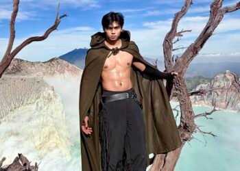 {"ARInfo":{"IsUseAR":false},"Version":"1.0.0","MakeupInfo":{"IsUseMakeup":false},"FaceliftInfo":{"IsChangeEyeLift":false,"IsChangeFacelift":false,"IsChangePostureLift":false,"IsChangeNose":false,"IsChangeFaceChin":false,"IsChangeMouth":false,"IsChangeThinFace":false},"BeautyInfo":{"SwitchMedicatedAcne":false,"IsAIBeauty":false,"IsBrightEyes":false,"IsSharpen":false,"IsOldBeauty":false,"IsReduceBlackEyes":false},"HandlerInfo":{"AppName":2},"FilterInfo":{"IsUseFilter":false}}