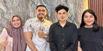Kulineran di Pekanbaru, Selebgram Habib HDW Kepergok Cicipi Mie Sagu Legendaris Bu Tuti