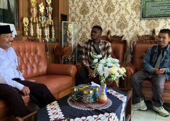 Sambut Tamu dari Afrika, Kepala MTsN 6 Bantul Jalin Dialog Hangat di Ruang Madrasah 52 WhatsApp Image 2026 02 04 at 13.36.02
