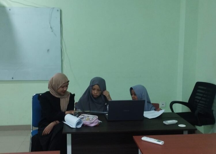 Persiapan Lomba Riset, Siswa MTsN 9 Bantul Ikuti Bimbingan Presentasi Esai 46 WhatsApp Image 2026 02 14 at 10.36.12