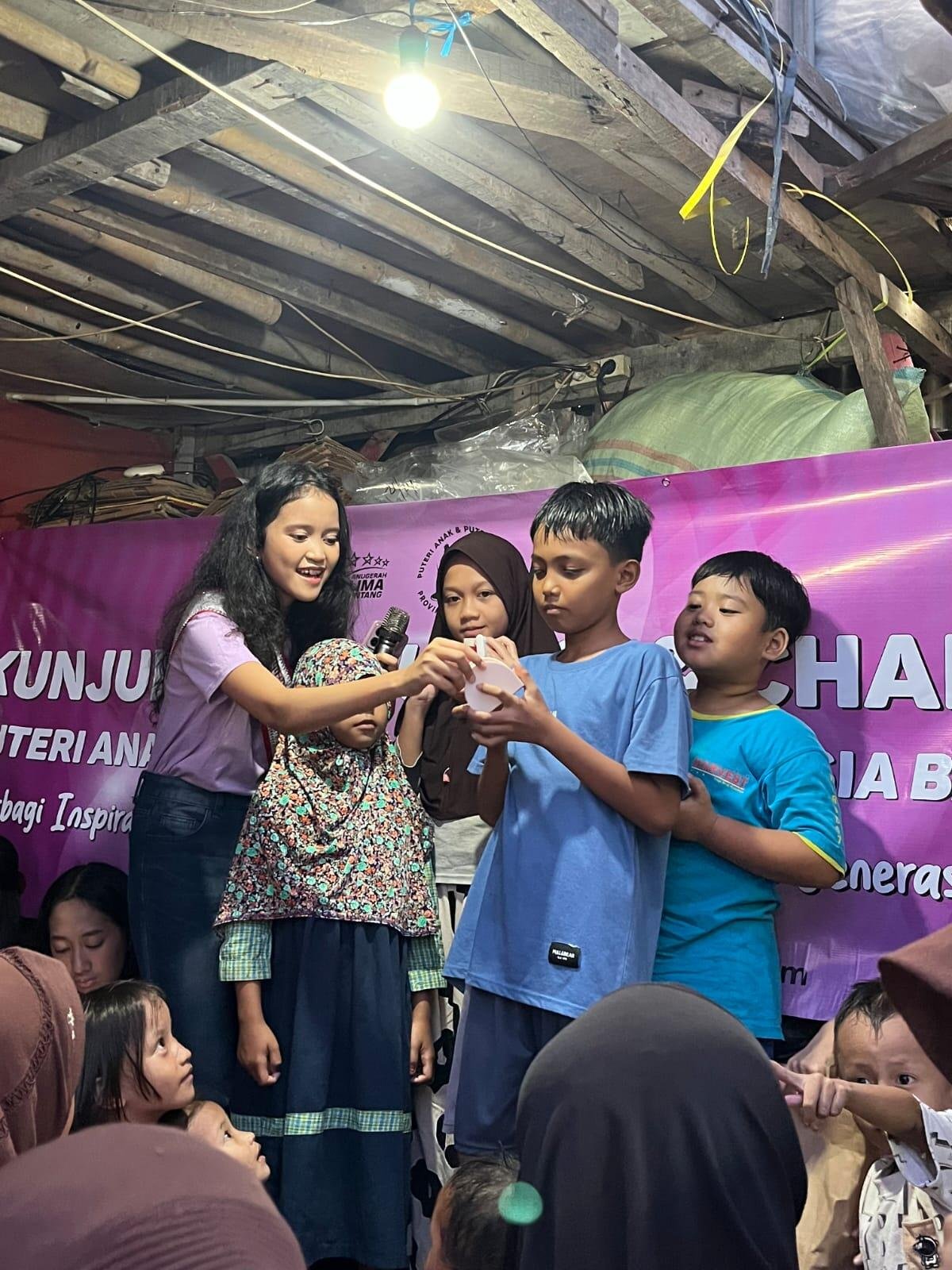 Puteri Anak Remaja Indonesia Banten Gelar Kunjungan Edukasi dan Charity untuk Penguatan Literasi Anak 51 Puteri Anak Remaja Indonesia Banten Gelar Kunjungan Edukasi dan Charity untuk Penguatan Literasi Anak