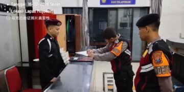 Langkah Preventif, Lapas Mojokerto Terima Patroli Sambang dari Pamobvit Polres Mojokerto Kota 28 WhatsApp Image 2026 02 17 at 11.04.26