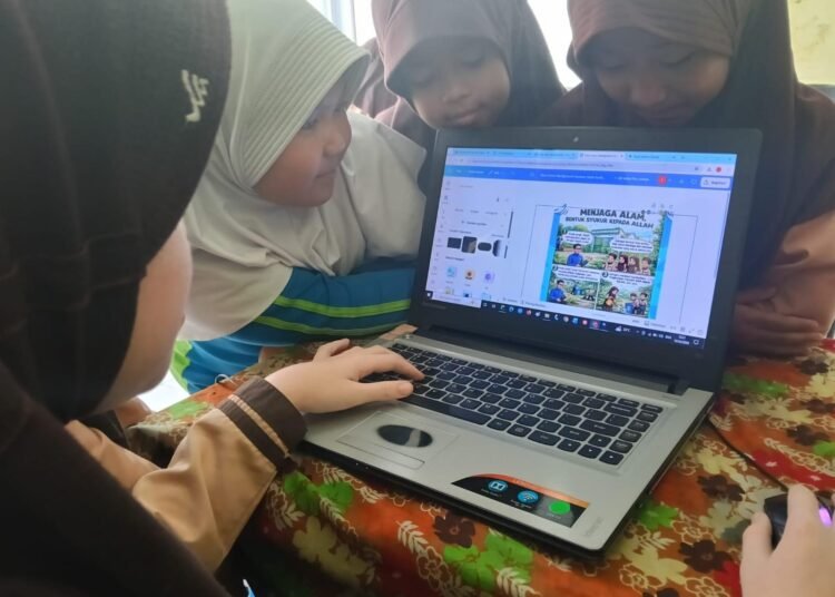 Menjaga Alam Lewat Komik Digital, Inovasi Pembelajaran Kelas 3 MIS Ar-Raudhotun Nur 46 WhatsApp Image 2026 02 17 at 14.05.08
