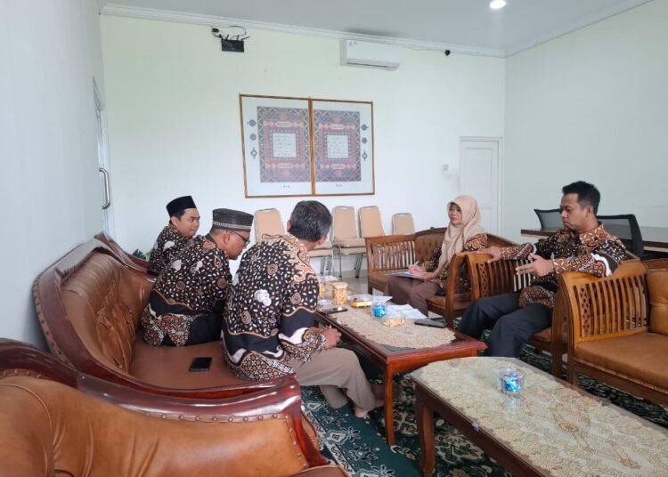 Ramadan Disiapkan Matang: Sinergi Tim PAI dan Pimpinan MAN 4 Bantul Rancang Ibadah Penuh Makna 46 WhatsApp Image 2026 02 18 at 12.04.28