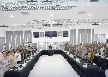 Pastikan Tidak Terjadi Pemutihan Terhadap Pelanggaran Pemanfaatan Ruang Dalam Proses Revisi dan Penyusunan RTR, Ditjen PPTR Bersama Sejumlah Kepala Daerah Menandatangani Berita Acara Verifikasi Penanganan Indikasi Pelanggaran Pemanfaatan Ruang (IPPR) 46 Pastikan Tidak Terjadi Pemutihan Terhadap Pelanggaran Pemanfaatan Ruang Dalam Proses Revisi dan Penyusunan RTR, Ditjen PPTR Bersama Sejumlah Kepala Daerah Menandatangani Berita Acara Verifikasi Penanganan Indikasi Pelanggaran Pemanfaatan Ruang (IPPR)