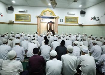 Kepala Lapas Mojokerto Buka Tarawih Pertama, Ajak WBP Fokus Ibadah dan Tertib Selama Ramadhan 53 WhatsApp Image 2026 02 19 at 09.51.29