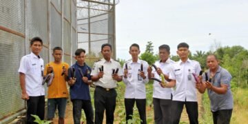 Panen terong oleh warga binaan Lapas Kelas IIA Bengkulu menjadi berkah awal Ramadan sekaligus wujud pembinaan kemandirian dan ketahanan pangan. Doc. Humas Lapas Bengkulu