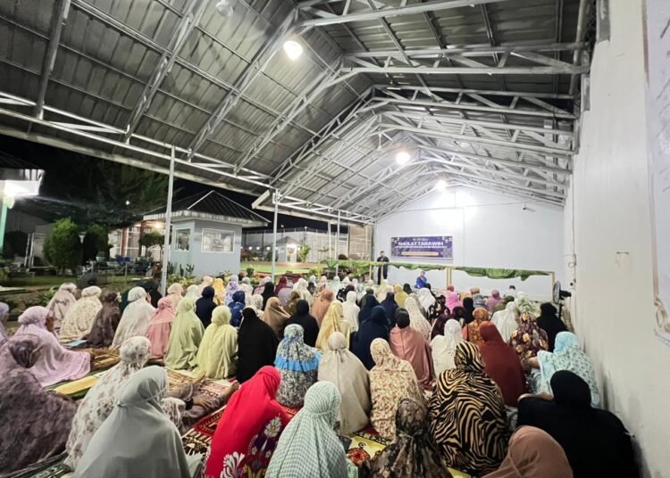 LPP Bengkulu Gelar Tarawih dan Tadarus Malam Ketiga 46 WhatsApp Image 2026 02 20 at 22.18.26