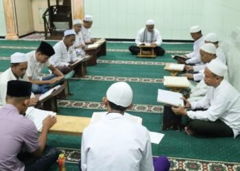 Tadarus Al-Quran, Warga Binaan Lapas Mojokerto Semarakkan Malam dengan Lantunan Ayat Suci 48 WhatsApp Image 2026 02 21 at 21.29.00