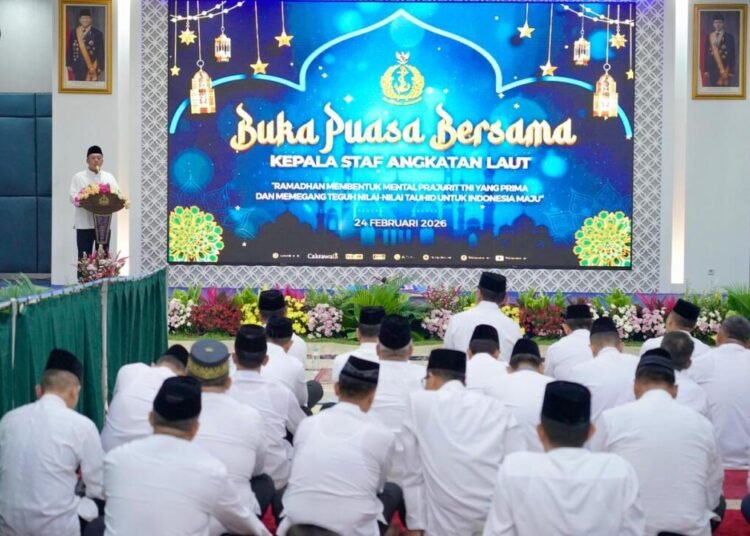 Berikan Tausiah di Buka Bersama KASAL, Menteri Nusron: Negara Besar Mampu Ciptakan Rasa Aman 46 Berikan Tausiah di Buka Bersama KASAL, Menteri Nusron: Negara Besar Mampu Ciptakan Rasa Aman